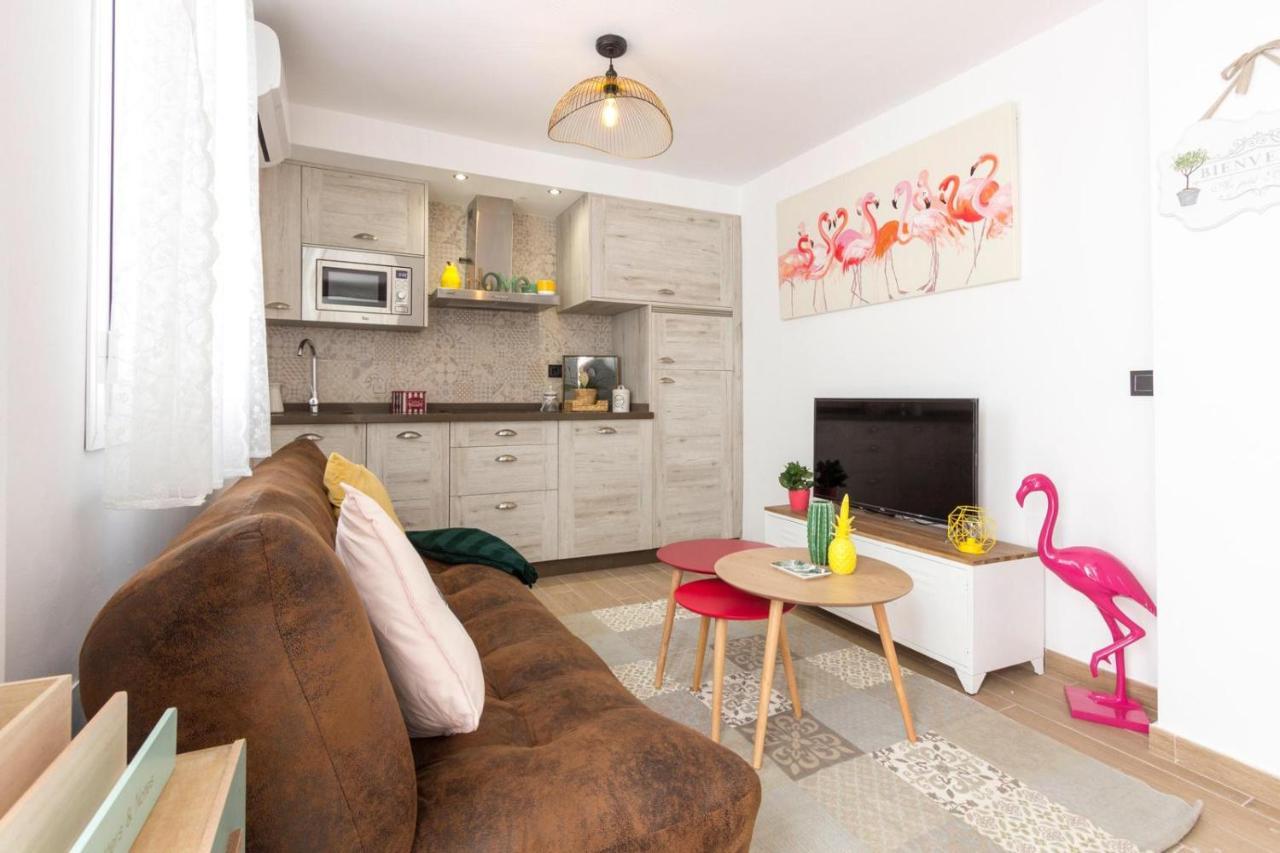 Apartamento Vintage En El Centro De Malaga Luaran gambar