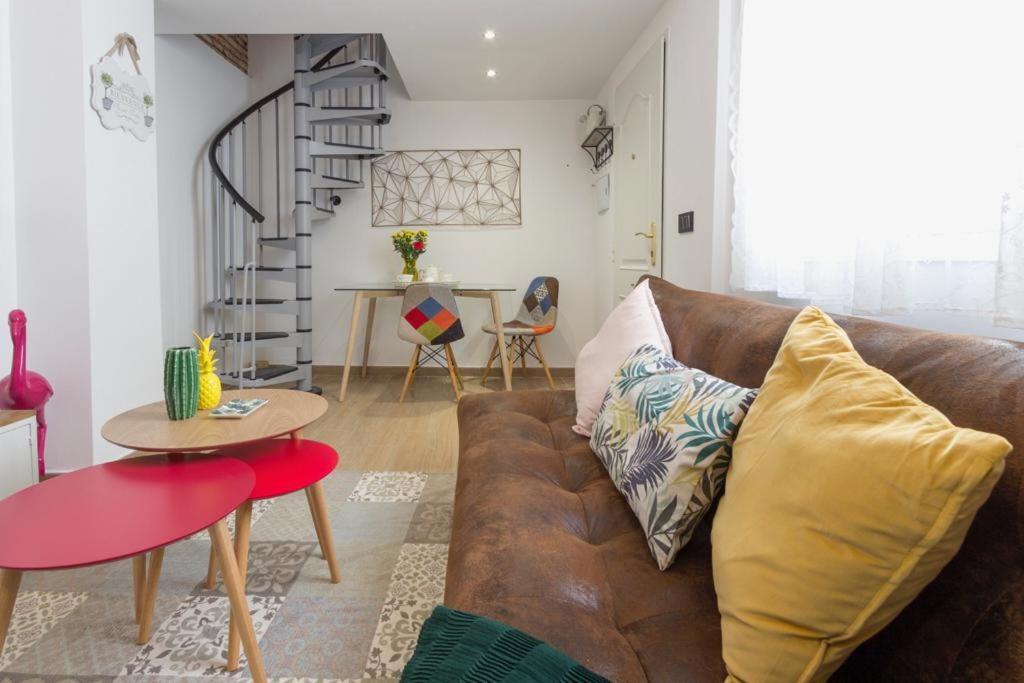 Apartamento Vintage En El Centro De Malaga Luaran gambar