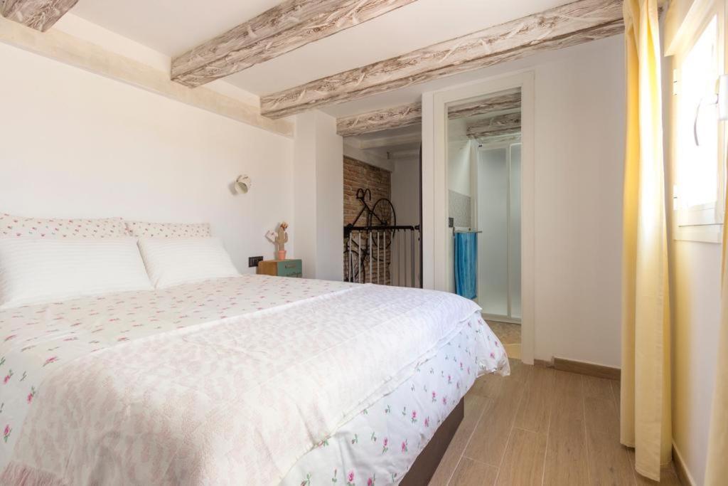 Apartamento Vintage En El Centro De Malaga Luaran gambar